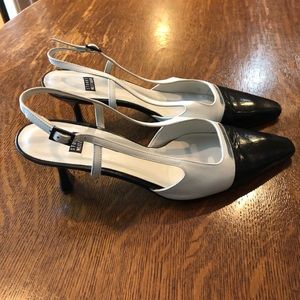 Stuart Weizmann Slingbacks Size 7.5